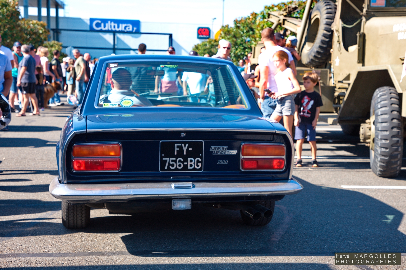 Fiat 124 Sport -02.jpg